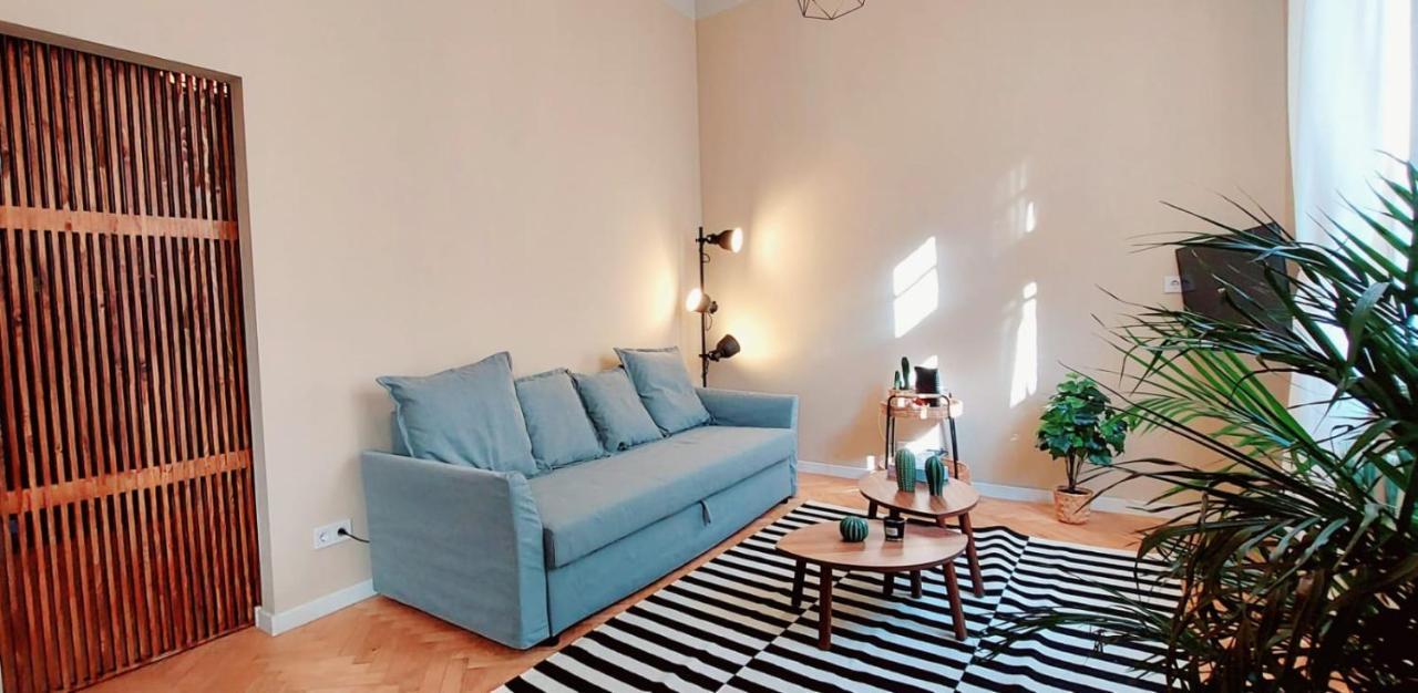 A+ Budapest Downtown Apartments Akacfa Экстерьер фото